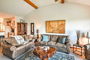 Mountain-view Blue Ridge Condo: 36 Mi to Asheville