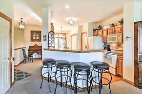 Mountain-view Blue Ridge Condo: 36 Mi to Asheville