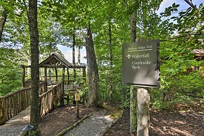 Mountain-view Blue Ridge Condo: 36 Mi to Asheville