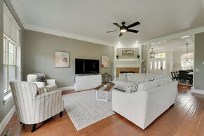 Magnificent Branson Hideaway w/ Game Room!