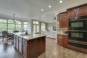 4 Mi to Branson Landing: Huge Home w/ Game Room!
