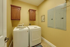 4 Mi to Branson Landing: Huge Home w/ Game Room!
