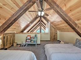 Luxury Retreat: Custom Mi-wuk Village Cabin!