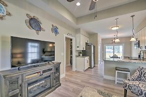 Ocean Isle Beach Home w/ Shared Lanai & Grill