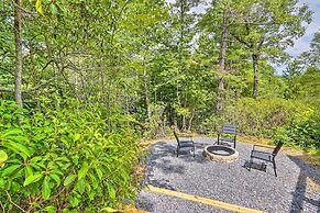 Murphy Mtn Retreat: Wraparound Deck & Hot Tub