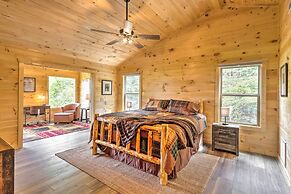 Murphy Mtn Retreat: Wraparound Deck & Hot Tub