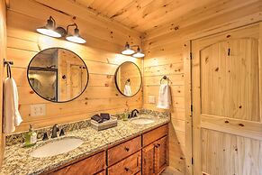 Murphy Mtn Retreat: Wraparound Deck & Hot Tub