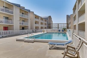 Orange Beach Retreat w/ 4 Pools - Walk to Beach!