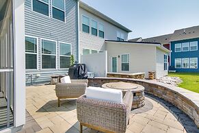 3 Mi to Bethany Beach: Townhome w/ Fire Pit