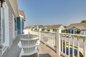 3 Mi to Bethany Beach: Townhome w/ Fire Pit