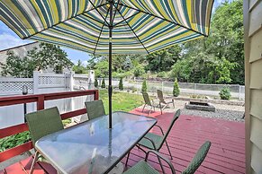 Pet-friendly Lake Getaway: 1 Block to Beach!