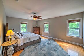 Pet-friendly Lake Getaway: 1 Block to Beach!