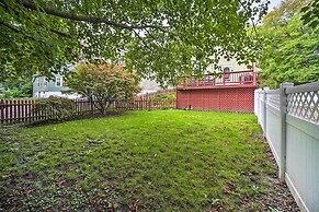 Pet-friendly Latham Retreat ~ 7 Mi to Albany!