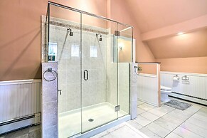 Pet-friendly Latham Retreat ~ 7 Mi to Albany!