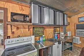 Pet-friendly Vacation Rental in Braymer!