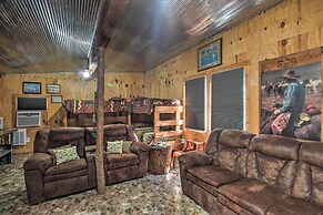 Pet-friendly Vacation Rental in Braymer!
