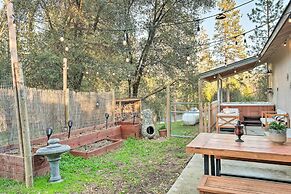 Lakeside Groveland Home w/ Hot Tub, Near Yosemite