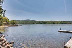 Picturesque Maine Getaway w/ Lake Access!