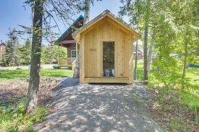 Picturesque Maine Getaway w/ Lake Access!