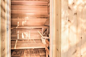 Picturesque Maine Getaway w/ Lake Access!