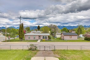 Pet-friendly Home w/ Yard & Mountain Views!