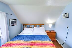 Pet-friendly Home w/ Yard & Mountain Views!