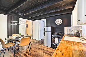 Pet-friendly Pocono Lake Cabin w/ Hot Tub!