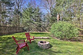 3 Mi to Kalahari: Pocono Mountain Home w/ Fire Pit