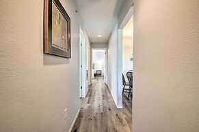 Picturesque Condo w/ Patio, 4 Mi to Beach!