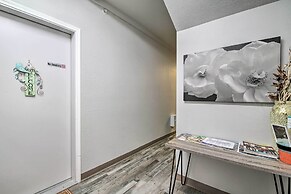 Picturesque Condo w/ Patio, 4 Mi to Beach!