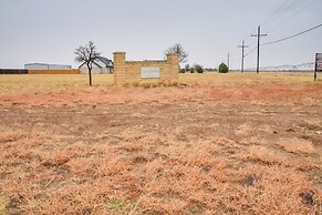 Relaxing Lubbock Studio ~ 6 Mi to Texas Tech