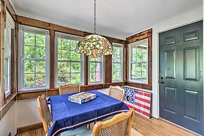 < 1 Mi to Tubing: Crumpler Getaway w/ Fire Pit!