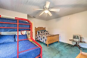 < 1 Mi to Tubing: Crumpler Getaway w/ Fire Pit!