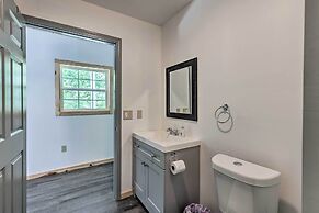 Quaint Tallassee Cabin: Stone Creek On-site!
