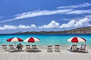 Saint Thomas Condo w/ Ocean Views, Walk to Beach!