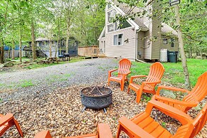 15 Mi to Ski Resort: Home w/ Fire Pit in Tobyhanna