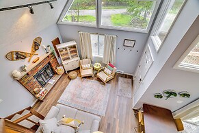 15 Mi to Ski Resort: Home w/ Fire Pit in Tobyhanna