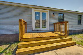 Quaint Asheboro Home ~ 1 Mi to North Carolina Zoo!