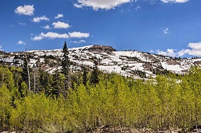 Rustic Ski-out Brian Head Condo w/ Comm. Pool