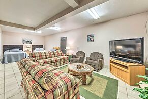 Casa Ruidoso Cabin: Hot Tub, Views & Pool Table!