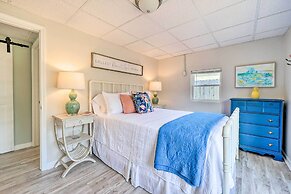 Picturesque Duplex Unit, 1/2 Mi to the Beach!