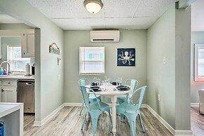 Picturesque Duplex Unit, 1/2 Mi to the Beach!