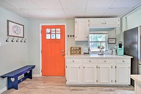 Picturesque Duplex Unit, 1/2 Mi to the Beach!