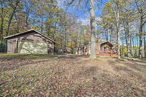 < 3 Mi to Higgins Lake: Roscommon Cabin w/ Deck