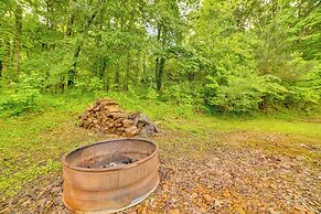 Rustic Cabin on Farm ~ 4 Mi to Kentucky Lake!