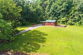 Rustic Cabin on Farm ~ 4 Mi to Kentucky Lake!