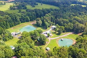 Rustic Cabin on Farm ~ 4 Mi to Kentucky Lake!