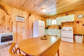 Rustic Cabin on Farm ~ 4 Mi to Kentucky Lake!