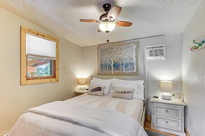 Scenic Lead Cabin: Steps to Terry Peak Ski Area!