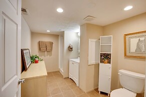 Secluded Elizabeth Apt on 3 Acres: Pets Welcome!